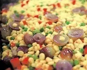 中北街拍吃瓜,揭秘美食背后的故事