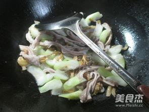 吃瓜加猪肚,探寻美食与健康生活的完美融合